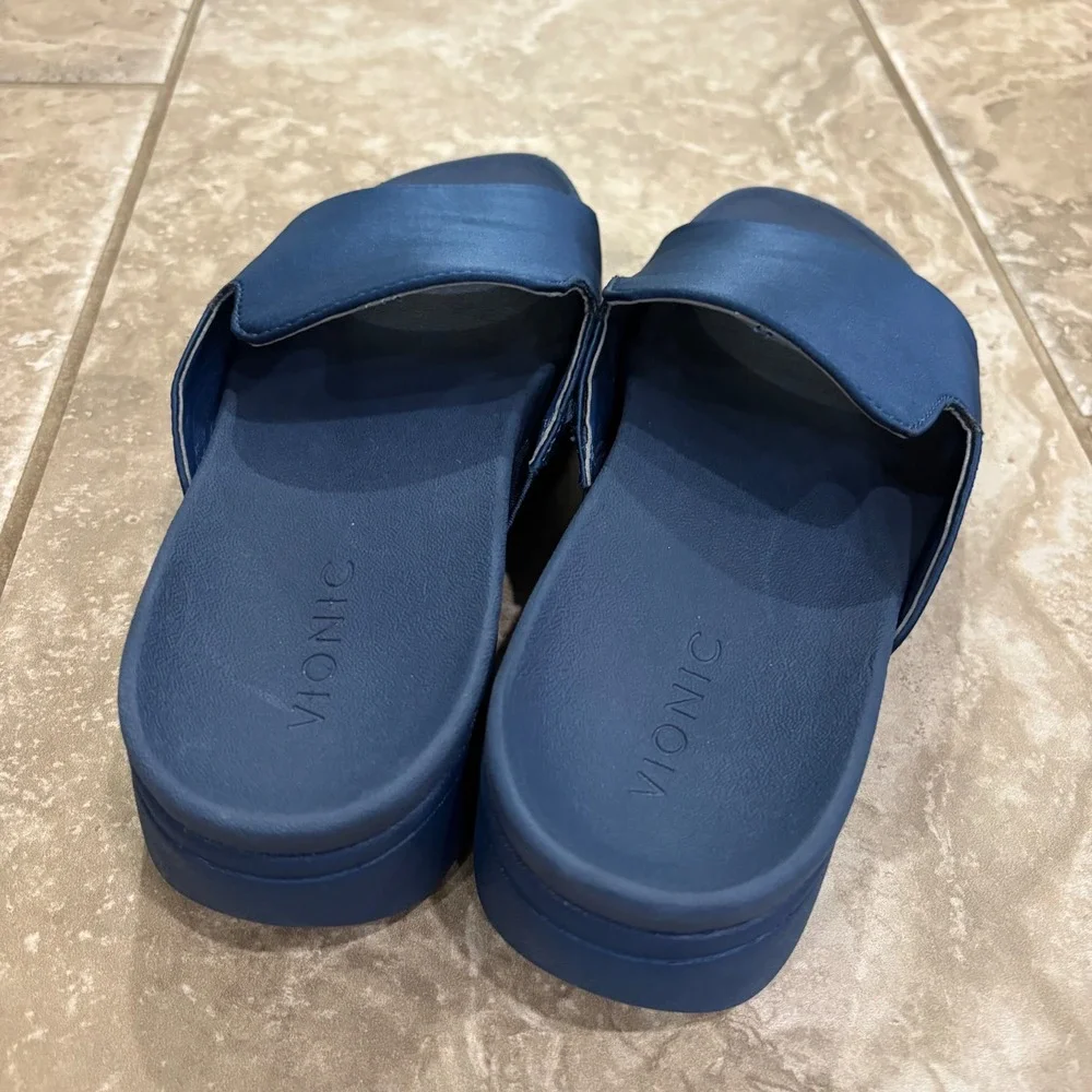 Vionic Monica Navy Blue Platform Slide Sandals Womens 6 Orthotic Comfort